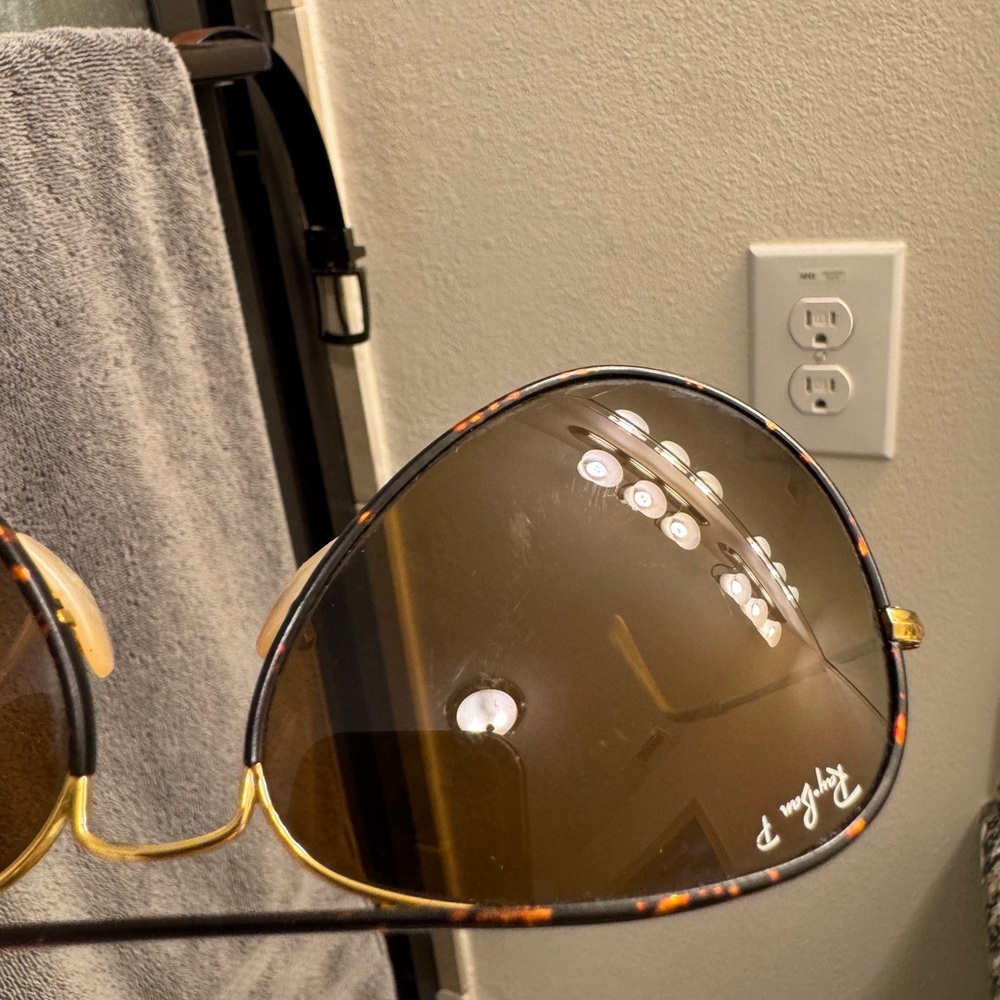 Ray Ban Aviators - Picture 6 of 7